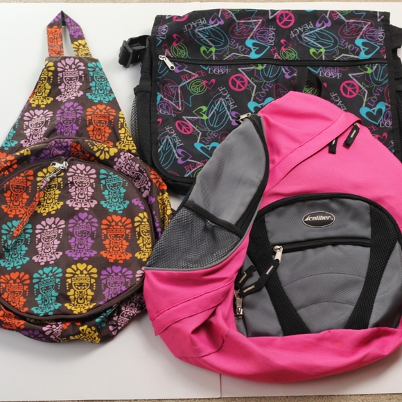 Children's School 2 Backpacks and 1 Messenger Bag Bundle Pre-owned - Picture 16 of 16